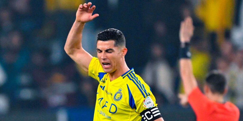 Cristiano Ronaldo Al Nassr gesto de descontento 