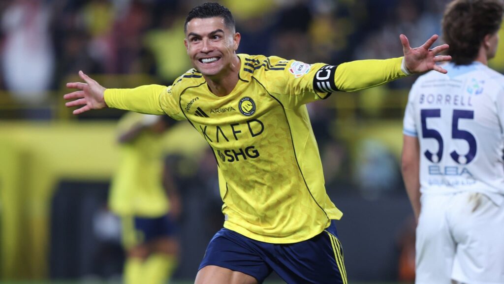 Cristiano Ronaldo celebra un gol con el Al Nassr