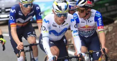 Diego Pescador Movistar Team liderando el relevo generacional del ciclismo colombiano en 2026.