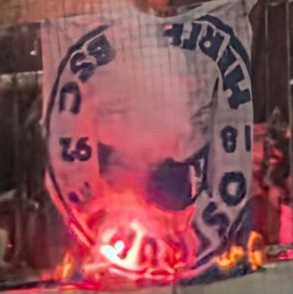 Dynamo Dresden Hertha bandera quemada K-Block ultras partido 2. Bundesliga 2026
