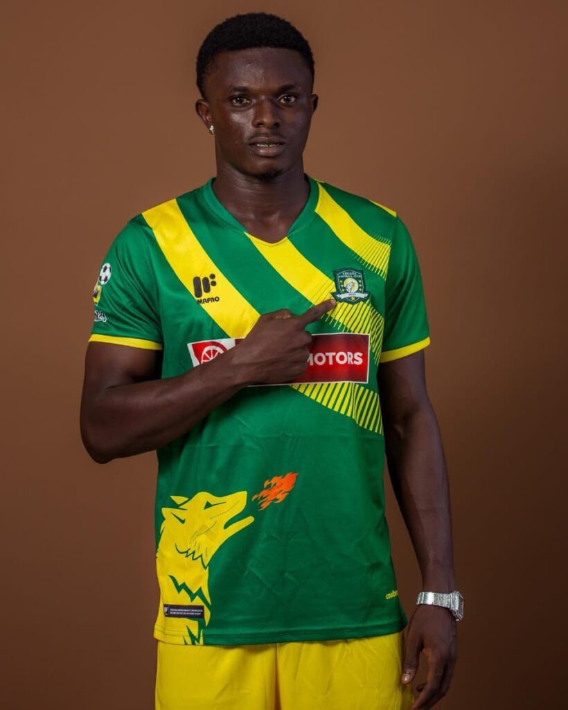 Dominic Frimpong jugador Berekum Chelsea Ghana muerto asalto armado 2026