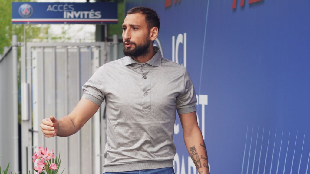 robo Donnarumma París 2023 apartamento Campos Elíseos Ganito